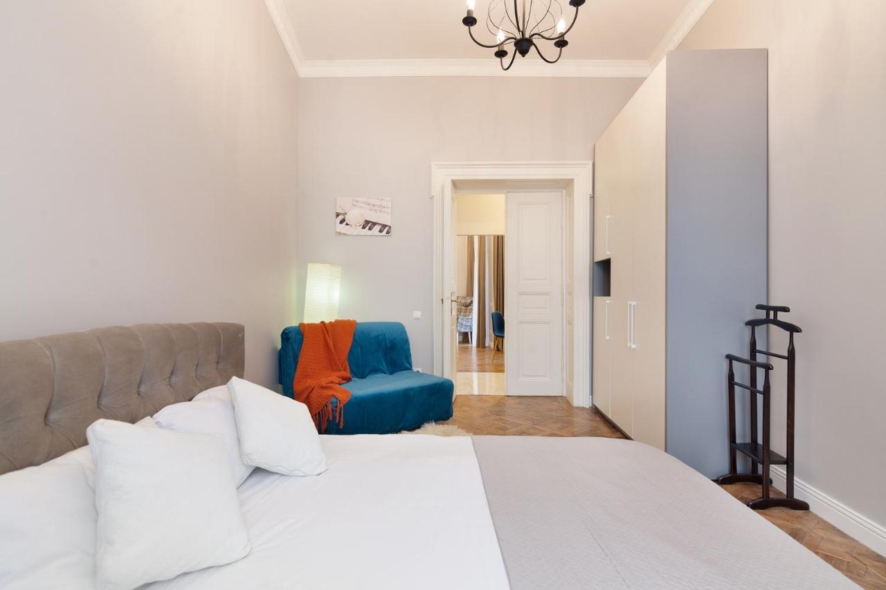 Chopin Apartment In The Center Of לבוב מראה חיצוני תמונה